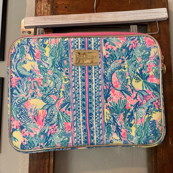 Lilly Pulitzer Pink and Blue Laptop Bag - Picture 1 of 7